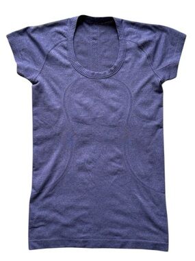 lululemon athletica Heathered Lilac Short Sleeve Scoop Neck Top